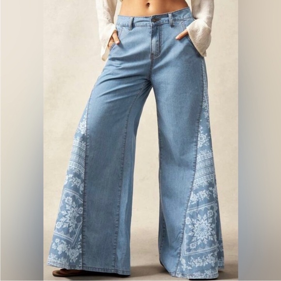 my Boutique Denim - SALE🎈NWOT BEAUTIFUL BOHO WIDE LEG JEANS!